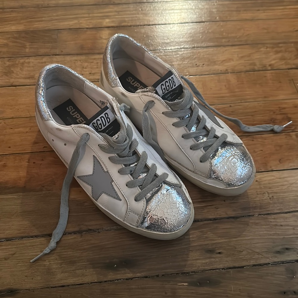 Limited edition Golden Goose super star low top sneakers